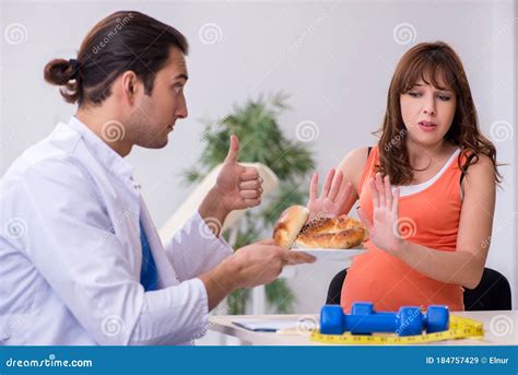 Pregnant Woman Visiting Male Doctor Gynecologist Stock Image Image Of Craving Eating 184757429