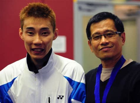 Me chong wei and mew choo family want to apologize and wish all muslims. Let Lee Chong Wei Play.