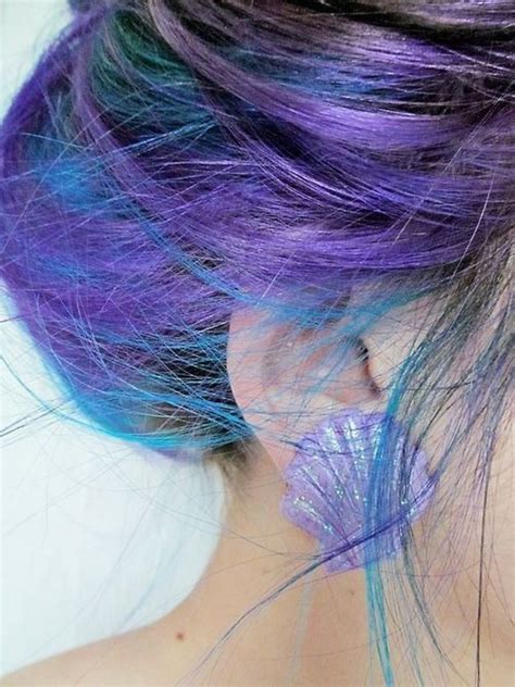 Wash and condition after 2 hours. DIY Hair: 10 Ways to Dye Mermaid Hair | Bellatory