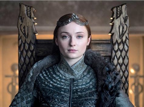 Game Of Thrones Hidden Meanings In Sansas Queen In The North Gown