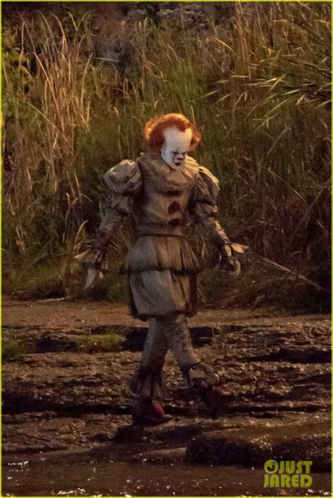 Bill Skarsgard Gets Into Character As Pennywise On It 2 Set Photo
