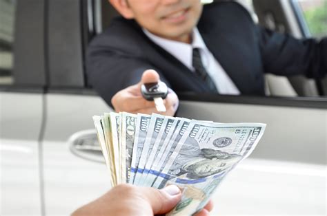 Selling A Used Car Safe Ways To Accept Cash Payment
