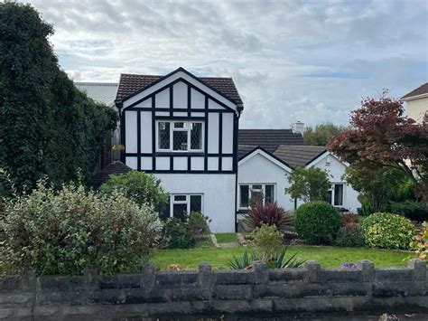 3 Bed Detached Bungalow For Sale In Tyrwaun Pwll Llanelli Sa15 £