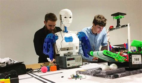 Focusasso Davincibot La Robotique Dans Tous Ses états Esilv Ecole