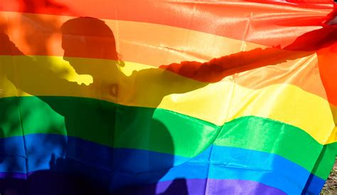 dia del orgullo lgbt que significan los colores de la bandera y las images