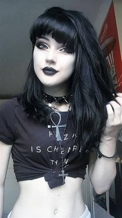Pin By Atatiana Ogburn On Iii Goth Steam Cyber Goth Beauty Hot Goth Girls Gothic Beauty