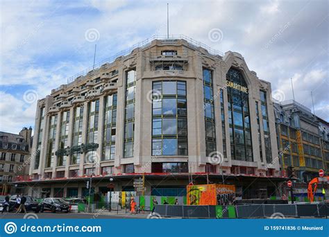 By the time the department store was completed in 1910, new movements, such as fauvism, cubism, and werkbund, had come about and devalued the style of the samaritaine. La Samaritaine Is A Large Department Store In Paris ...