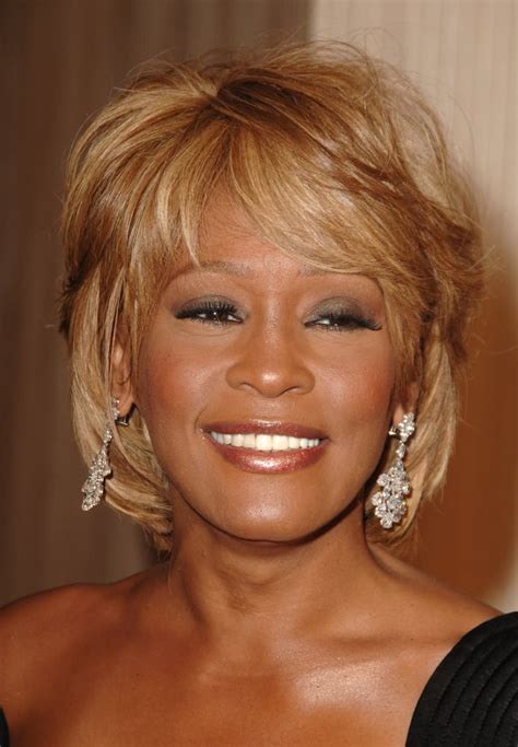 Whitney Houstons Flipped Ends Hairstyle Whitney Houston S Best Hair