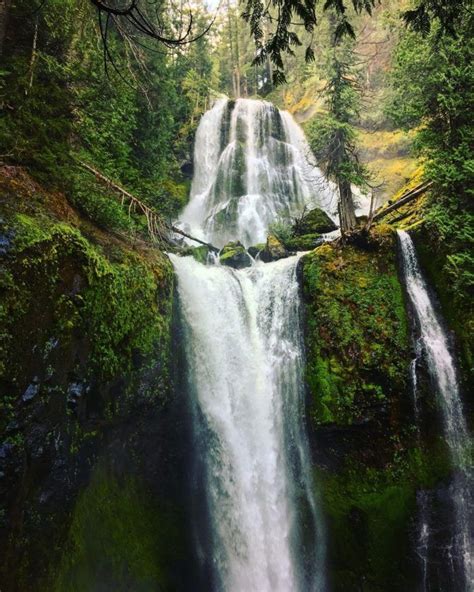 The Washington Waterfall Hike Youve Never Heard Of But Have To Try