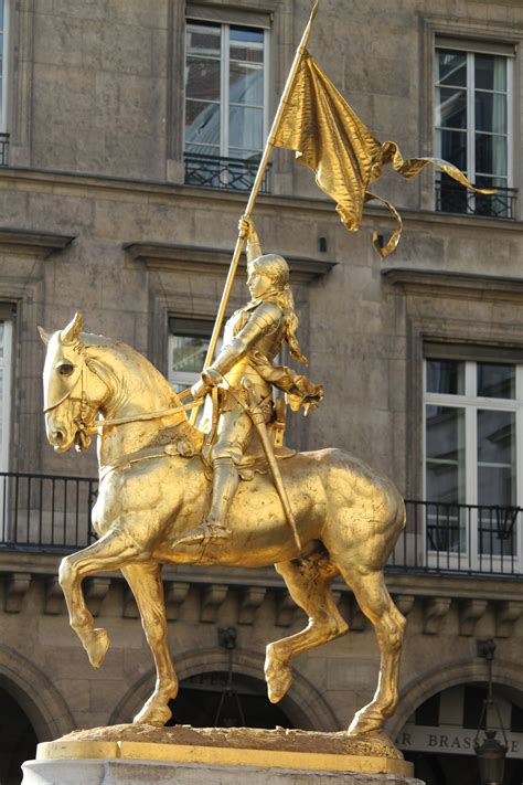 Statue Of Joan Of Arc Rue De Rivoli Paris Joan Of Arc Statue