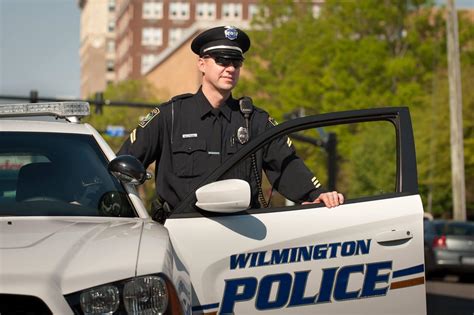 Wilmington police borrow M-16s, surveillance helicopters from ...
