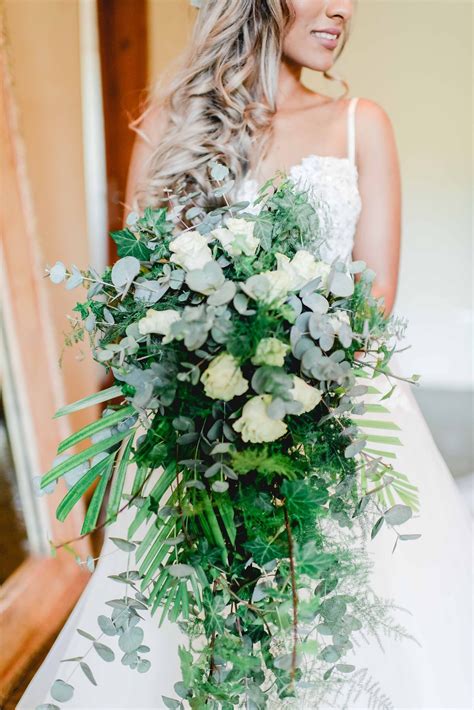 20 Gorgeous Greenery Wedding Bouquets Southbound Bride