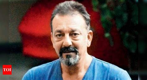 sanjay dutt bailable warrant issued by andheri magistrate against sanjay dutt for non