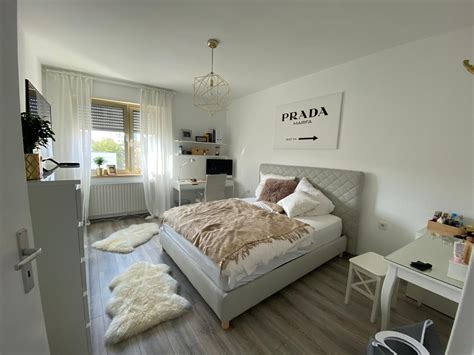 Der aktuelle durchschnittliche quadratmeterpreis für eine wohnung in mannheim liegt bei 11,37 €/m². Ein traumhaftes Schlafzimmer in einer Wohnung in Mannheim ...