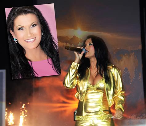 Her first song „so am i is a rock cover of ava max' hit. ANTONIA AUS TIROL Neuer Besucherrekord bei Wintertour 2016 ...