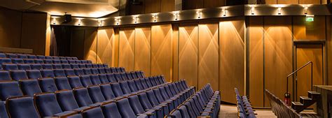 There are shared bathroom facilities at the guest house. Lichtwark Bergedorf Theater Haus im Park | theater-bergedorf