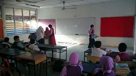 This store provides services in the shopping centre. UNIT SKIM PINJAMAN BUKU TEKS SK KELANA JAYA (2): HARI ...
