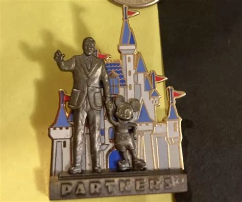 Disney Partners Statue Walt Disney And Mickey Mouse Castle 2002 Trading
