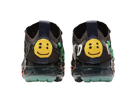 Continue reading below for a full list of online links & raffles, and be sure to bookmark the page as we will constantly be updating and adding retailers as. BUY Cactus Plant Flea Market X Nike WMNS Air VaporMax 2019 ...