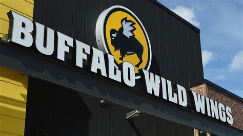 Buffalo Wild Wings Responds After Man Files Lawsuit Claiming Boneless Wings Arent Wings Nbc