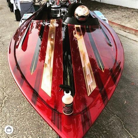 Painting a boat is easier than most people think, and can be completed in five simple steps. Speedboat Magazine #speedboat on Instagram: "Sick paint ...