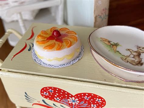 Miniature Cake Fruit Cover White Cake On Paper Doily Dollhouse Miniature 1 12 Scale Mini