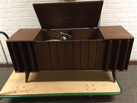 Vintage Zenith Stereophonic Stereo Console Mid Century Modern Louvered