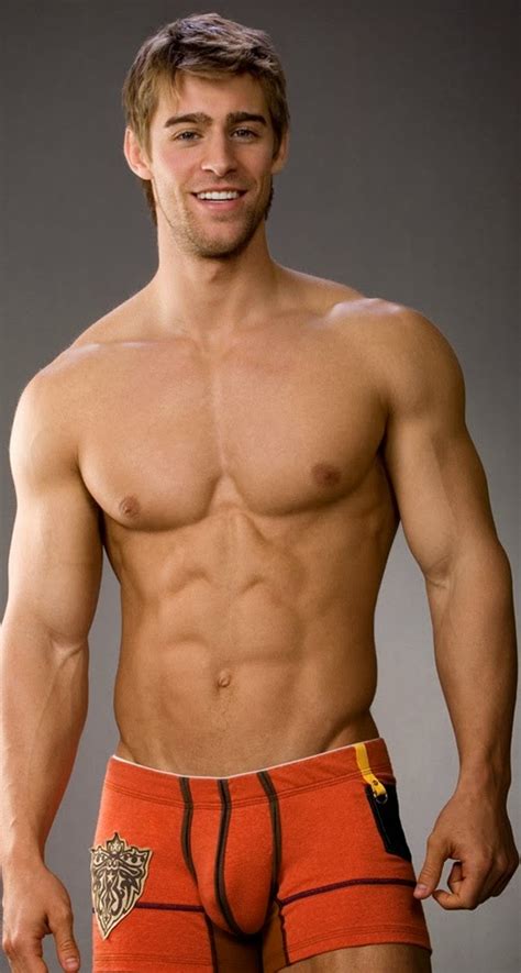 Luke Guldan Male Fitness Model Bodybuilding And Fitness Zone