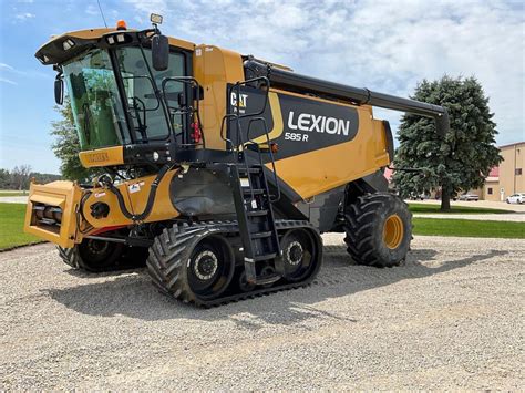 Sold 2009 Caterpillar Lexion 585r Combines Other Tractor Zoom