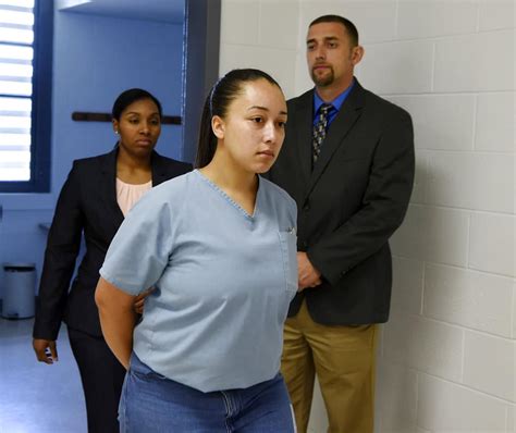 Cyntoia Brown Freed From Prison 15 Years After She Was Sentenced To Life For Killing 43 Year Old