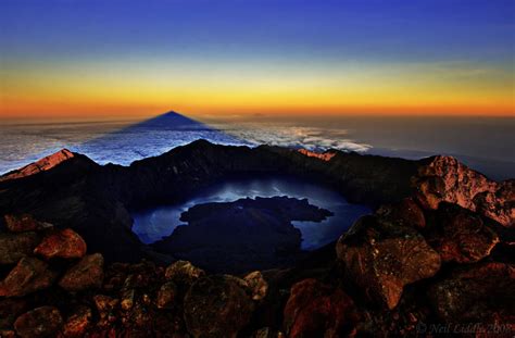 في قلب فوهة البركان هناك أجمل البحيرات في العالم [ 14 صورة ...