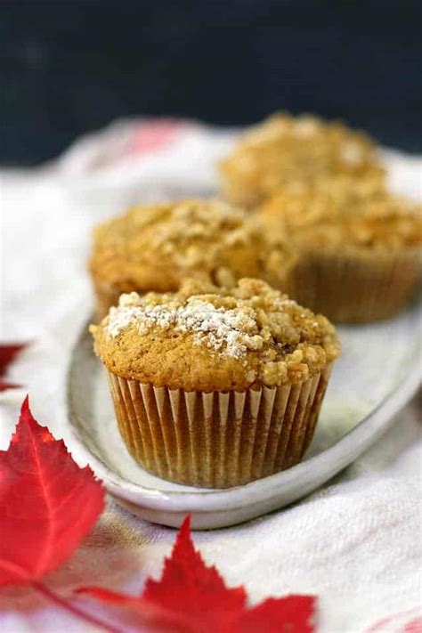 Vegan Pumpkin Muffins With Streusel Topping The Pretty Bee