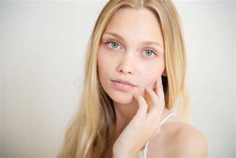 Young Beauty Model With Perfect Fresh Skin Stock Image Image Of