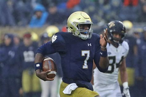 The notre dame fighting irish have a fantastic class right now, but they are. Notre Dame Football: Irish Are #7 In 2018 Preseason S&P+ ...