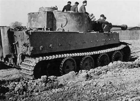 Pzkpfw Vi Tiger Ausf H1 Of Schwere Panzer Abteilung 502 Tank Number 3
