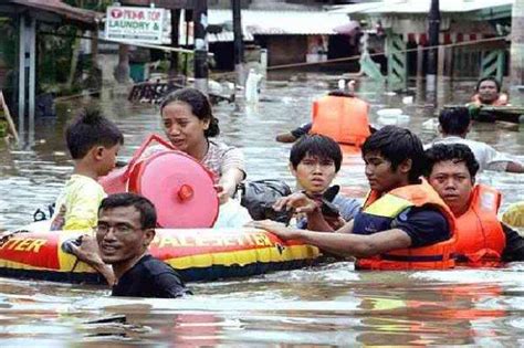 FPI Jakarta Banjir Jokowi Mau Beli Musibah Dengan Maksiat Apa Lagi VOA ISLAM COM