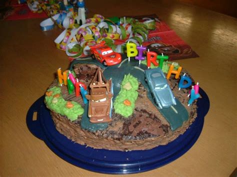 Geburtstags Torte für coole Jungs Rezept