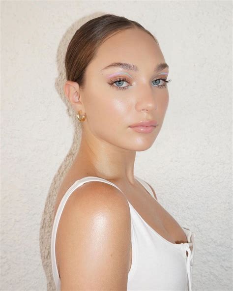 Maddie Ziegler Style Clothes Outfits And Fashion• Page 30 Of 30 • Celebmafia
