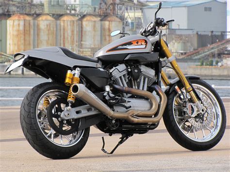 2002 patterned after the race model of the same name, the new sportster 883r. Harley-Davidsonカスタム '09 XR1200 | 一国サイクルワークス