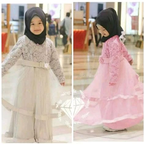 Busana muslim gamis untuk anak perempuan muslimah. 30+ Foto Model Baju Muslim Anak Perempuan - Fashion Modern ...