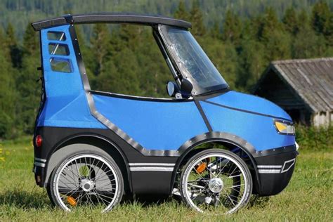 This Incredible Bicycle Car Is An E Bike That Keeps You Warm During