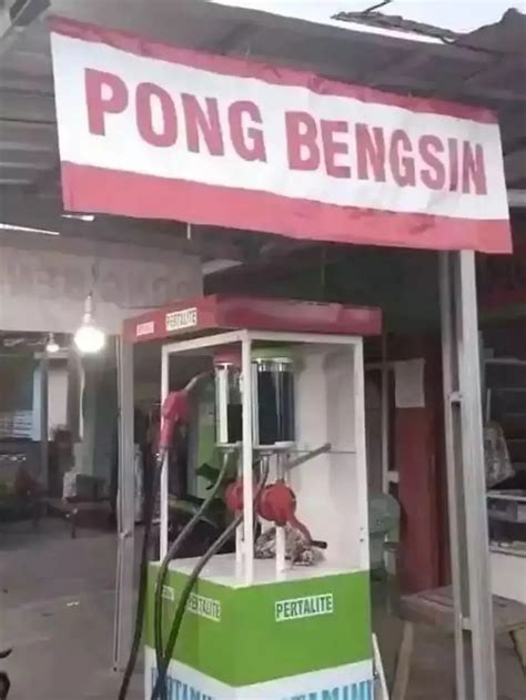 Kumpulan Potret Lucu Spanduk Pedagang Bensin Eceran yang Bikin Senyum