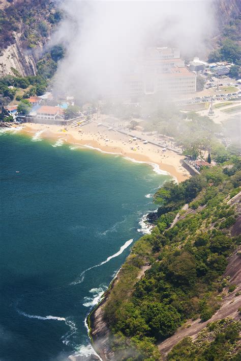 Fluminense e botafogo vão duelar neste sábado, 11 de maio, no maracanã, rio de janeiro. Beach at Rio De Janeiro, Brazil image - Free stock photo ...