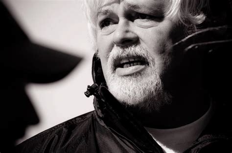 Éclaircissements sur la démission du capitaine Paul Watson de Sea