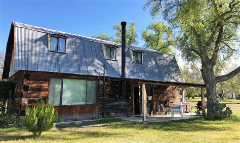 Many scientists who were fascinated by her story at the time also studied her to try and understand this. Log Cabin Guest House - Shanti Omstead