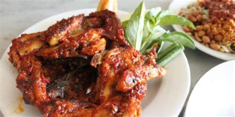 Home » ayam » masakan khas lombok » resep masakan ayam taliwang khas lombok. 10 Makanan Khas Lombok Nusa Tenggara Barat Terlezat - Tokopedia Blog