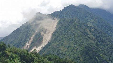 Visions Of Hell Landslide Dam In North Sikkim On Kanaka River 13aug 2016