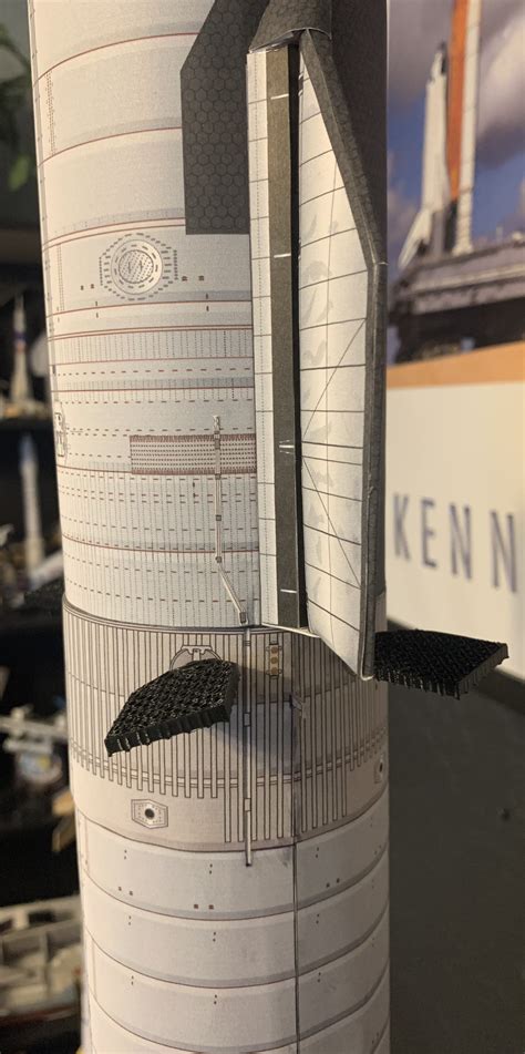 Starship S24 Axm Paper Space Scale