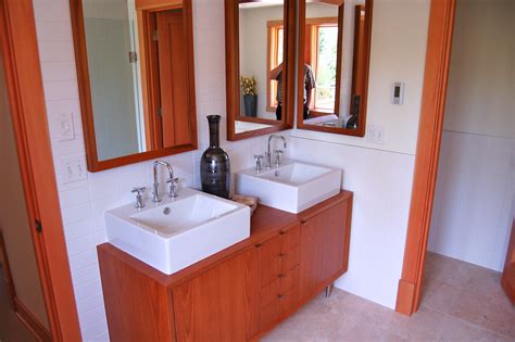 Choose from a wide selection of great styles and finishes. Our Seattle master bathroom custom vanity | Custom ...