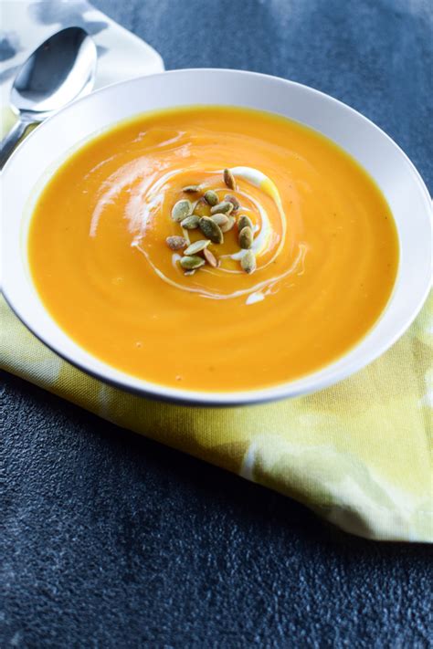Butternut squash soup is a classic fall and winter soup recipe. Easy Butternut Squash Soup: A Classic Winter Soup Recipe